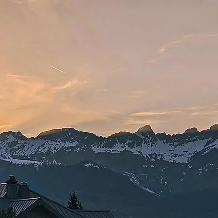 Reveil Face Aux Aravis Proche Centre, Et Thermes *